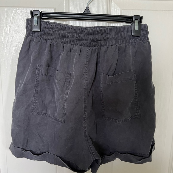 Lyocell Shorts - Picture 2 of 4